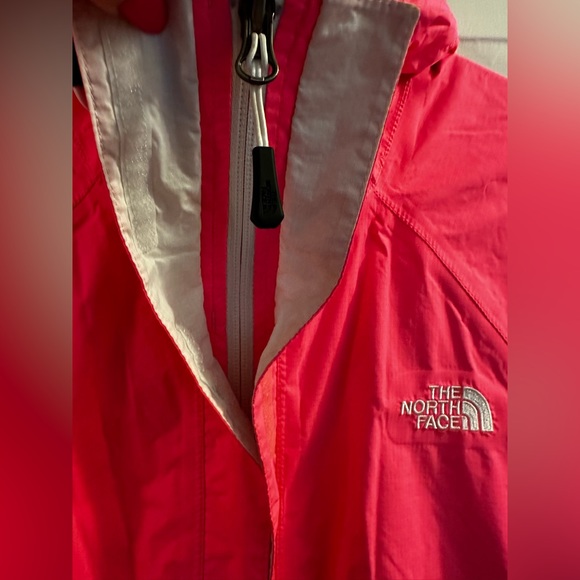 Northface Rain Jacket - Picture 3 of 8
